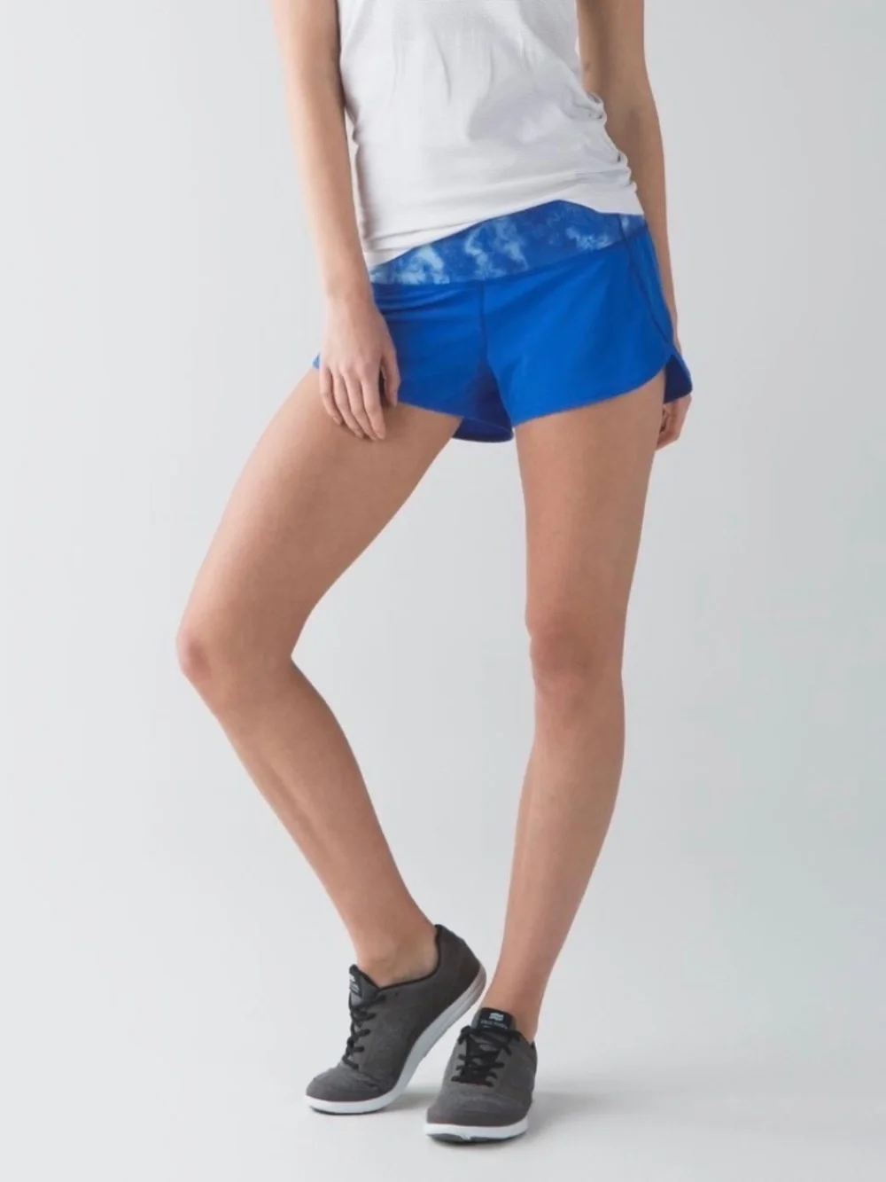 Lululemon‎ Speed Short Pipe Dream Blue Tidal Trip Women's Size 8 W7578S C